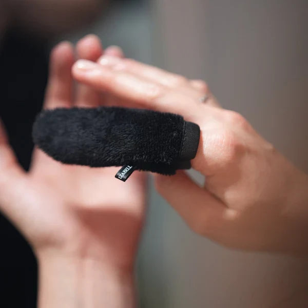 IZABELL MINI SWIPERS reusable velvet finger glove