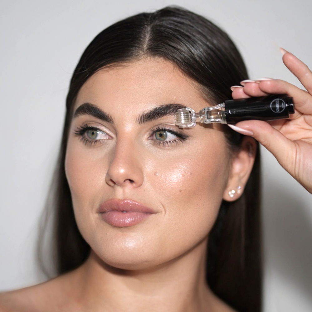 Izabell Eyebrow Growth Roller